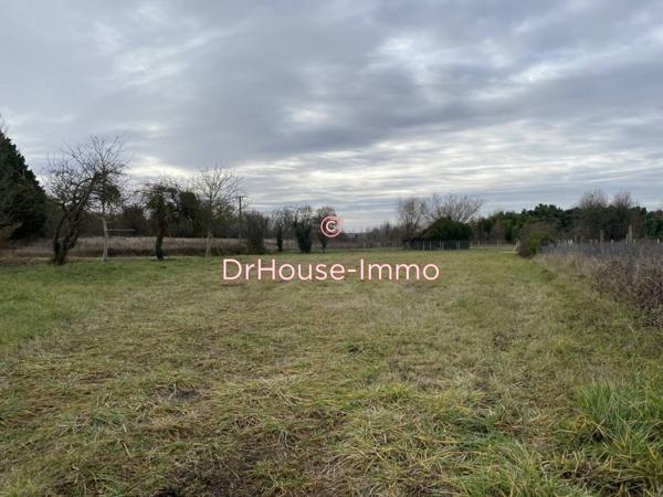 Terrain à vendre de 1 860 m²