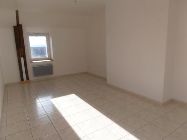Location appartement Plumelec : 527 € - AJP Immobilier Plumelec