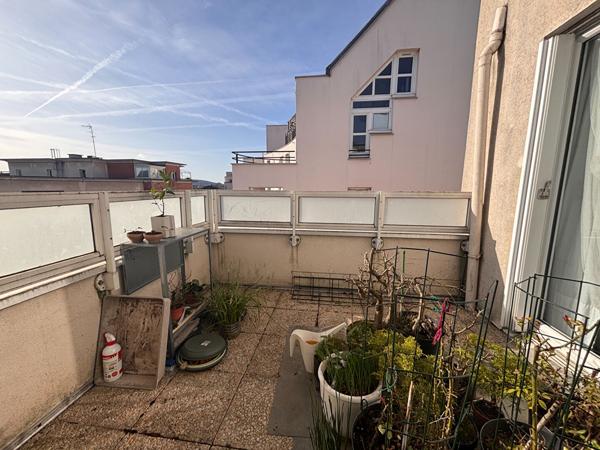 Appartement Ermont 1 pièces - balcon - parking sous-sol - centre-ville - Cernay