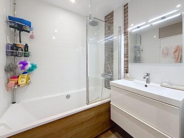 Appartement familial de 88 m²  avec sa vue exceptionnelle en plein coeur du parc des Coudrays