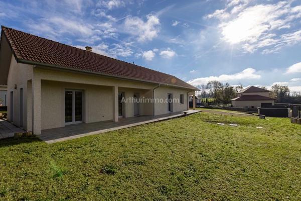 Vente Maison 4 pièces 108 m2 à Morestel