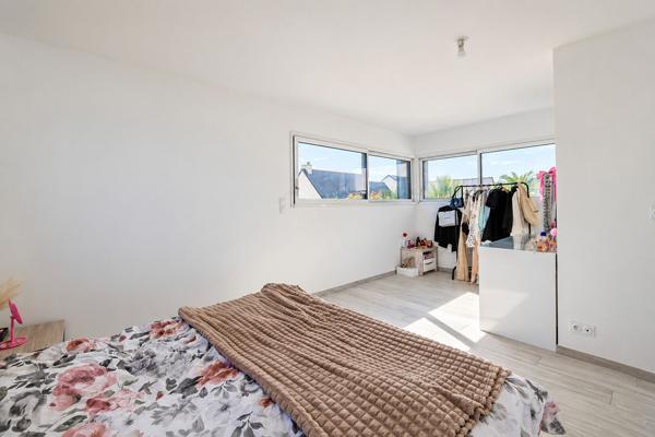 A Vendre Maison Melesse 7 pièces, 210m² habitables, 5 chambres dont une suite parentale au rez-de-chaussée, terrain 539m²