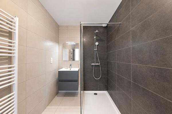 A Vendre Maison Melesse 7 pièces, 210m² habitables, 5 chambres dont une suite parentale au rez-de-chaussée, terrain 539m²