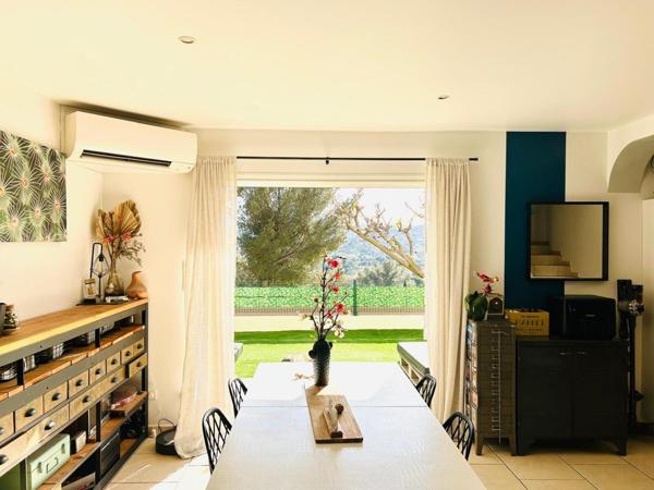 Maison à BORMES-LES-MIMOSAS, 83230 - 5 pièces 145m²