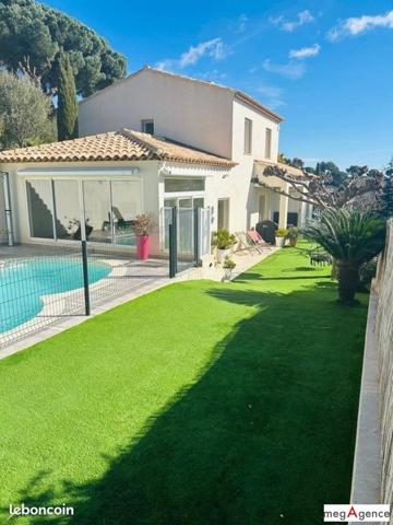 Maison à BORMES-LES-MIMOSAS, 83230 - 5 pièces 145m²