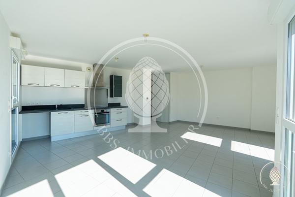 Appartement T3 à Aytré avec terrasse et stationnement , Aytre