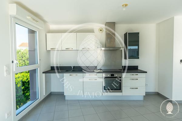 Appartement T3 à Aytré avec terrasse et stationnement , Aytre