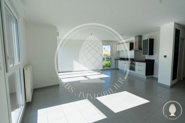 Appartement T3 à Aytré avec terrasse et stationnement , Aytre