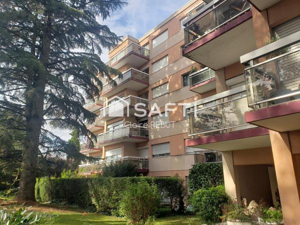 Beau F2 de 50m² terrasse balcon, parking et cave