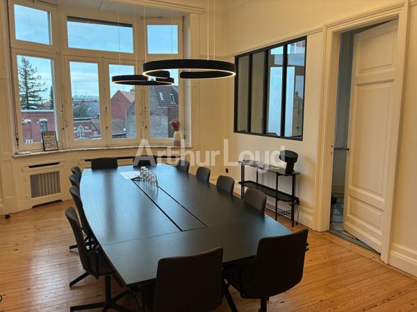Maison de maître à vendre à Roubaix bureaux et jardin arboré exceptionnel