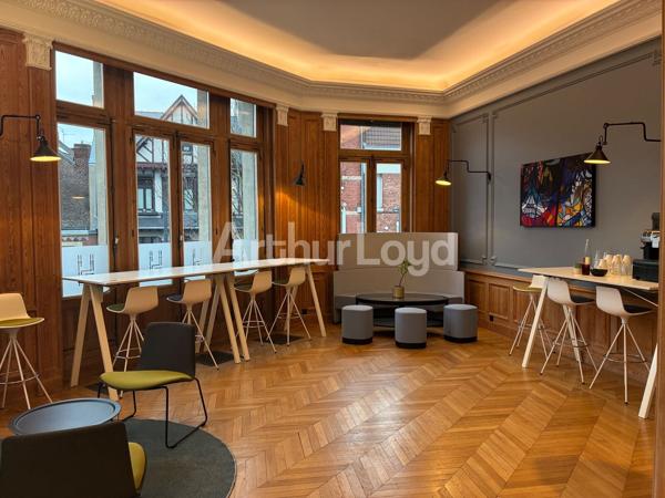 Maison de maître à vendre à Roubaix bureaux et jardin arboré exceptionnel