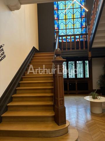Maison de maître à vendre à Roubaix bureaux et jardin arboré exceptionnel
