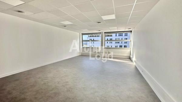 A LOUER - BUREAUX DE 46m2 - TECHNOLAC