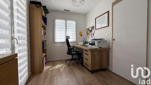 Maison 6 pièces de 131 m² à Bouillargues (30230)