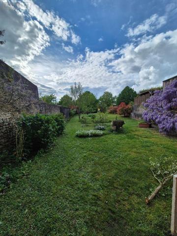 Maison de ville à vendre à Saint-Marcel dans l'Indre (36200), ref : CG/376   
saint marcel