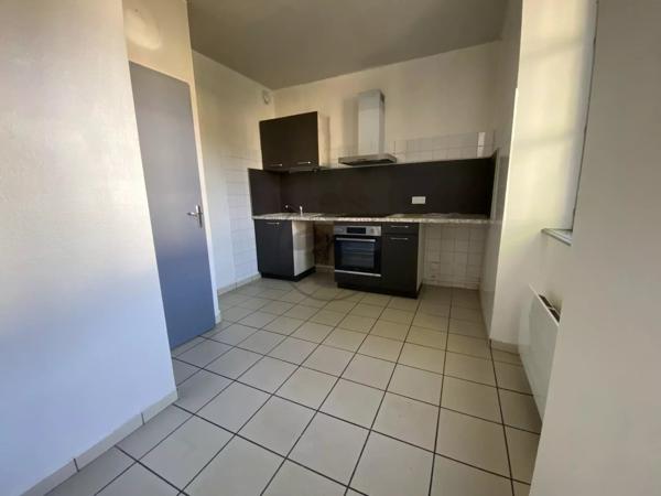 Location                                                      Appartement
                        
                     3 pièces                      70 m2                     à Baume-les-Dames