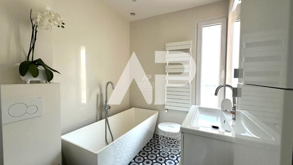 CHAVILLE - Rive Gauche - Maison récente avec 3/4 chambres 698 000 € **  - Référence  757-C