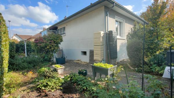SAINT APOLLINAIRE – Maison 3 chambres avec sous-sol et jardin au calme