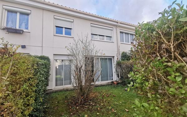 Maison à vendre    5 pièces • 95 m2 Villecresnes