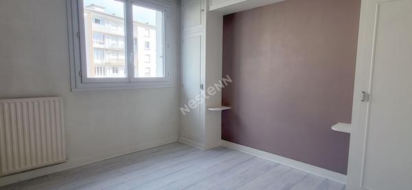 Nantes Hippodrome proche vallée du Cens : En vente ! T3 exposé balcon Sud, 2 chambres, ascenseur, cave et parking s/sol.