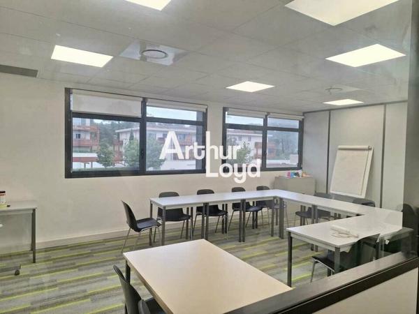 Bureaux à louer 82 m² environ - Fréjus - Proximité Autoroute