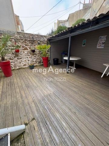 Maison à LES SABLES-D'OLONNE, 85100 - 5 pièces 94m²