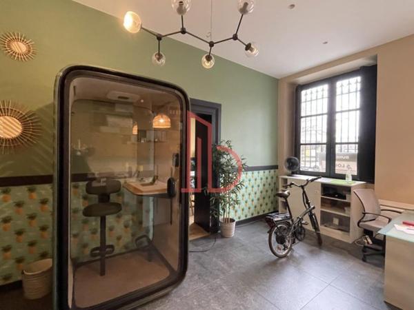 Bureau de 80 m² à louer à Bordeaux Jardin Public Quinconces