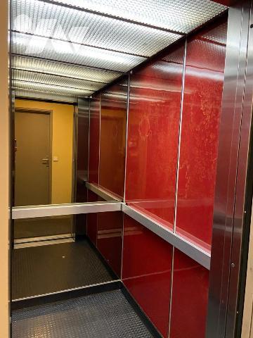 Appartement en étage élevé dans un résidence récente , proche du centre ville de Cannes à pieds .