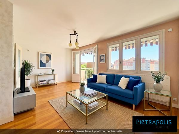 T4 de 82m2 - traversant - balcon - 3ème étage - stationnement privatif