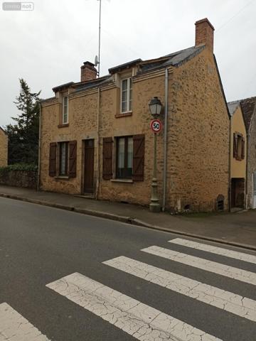 Maison à vendre à Fresnay-sur-Sarthe dans la Sarthe (72130), ref : MA364