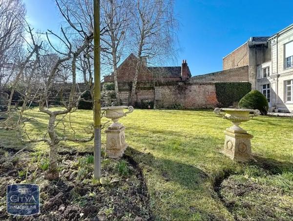 Demeure à vendre 10 pièces 390.81m²