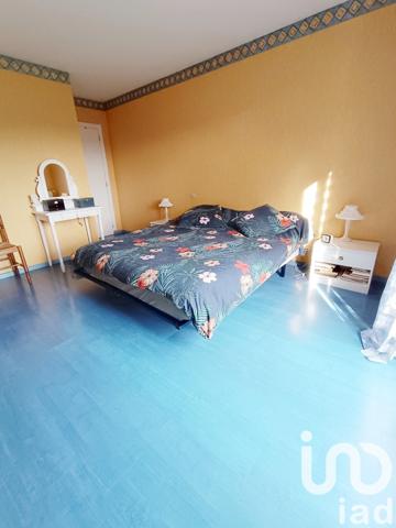 Maison traditionnelle 6 pièces de 165 m² à Plaintel (22940)