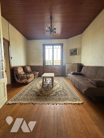 PROCHE CENTRE VILLE, MAISON AVEC JARDIN ET DEPENDANCES