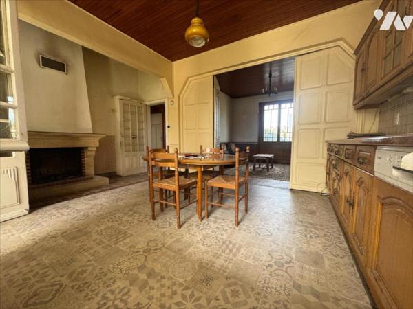 PROCHE CENTRE VILLE, MAISON AVEC JARDIN ET DEPENDANCES