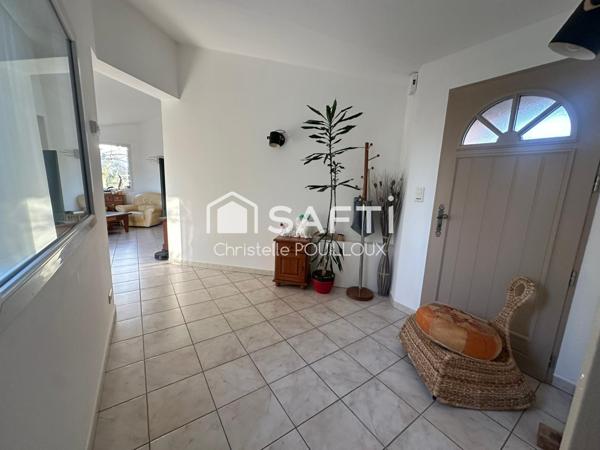 Maison de plain pied, 4 chambres, double garage