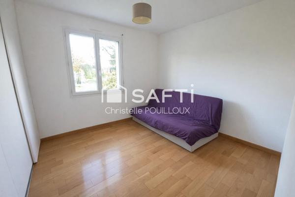 Maison de plain pied, 4 chambres, double garage