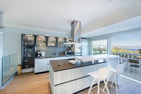 Vente Villa de luxe Cap D'Antibes 5 Pièces 240 m²