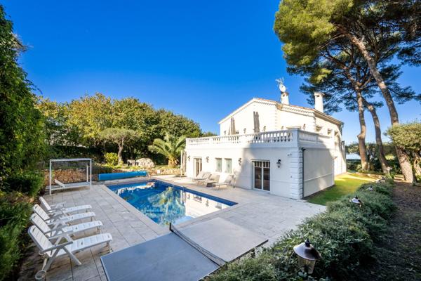 Vente Villa de luxe Cap D'Antibes 5 Pièces 240 m²
