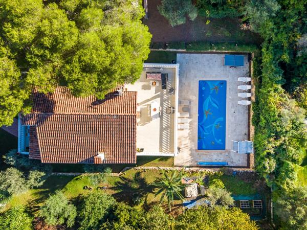 Vente Villa de luxe Cap D'Antibes 5 Pièces 240 m²