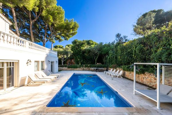 Vente Villa de luxe Cap D'Antibes 5 Pièces 240 m²