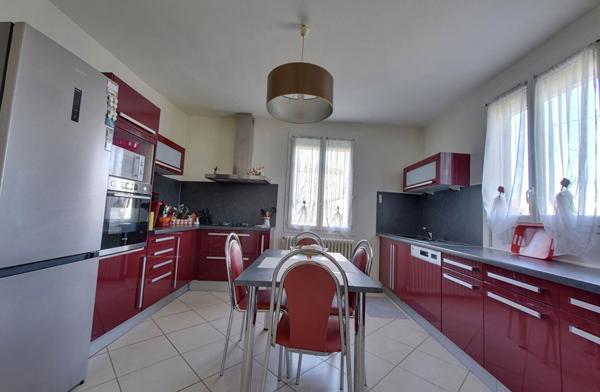 Maison MONTAUBAN Année 30 5 pièce(s) 156 m2