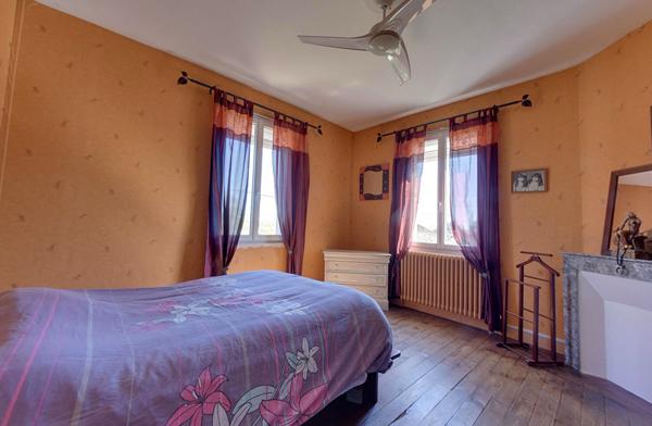 Maison MONTAUBAN Année 30 5 pièce(s) 156 m2