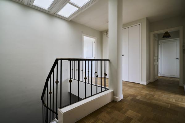 Appartement
         5 pièces
        - 153 m² 388 000 € *