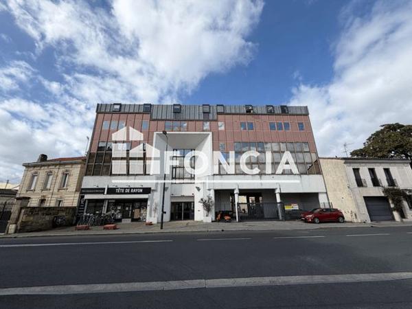 Location Appartement meublé 2 pièces 68.4 m² - 111 Cours du Maréchal Galliéni Bordeaux 33000