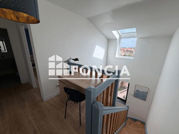 Location Appartement meublé 2 pièces 68.4 m² - 111 Cours du Maréchal Galliéni Bordeaux 33000