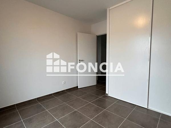 Location Appartement 4 pièces 87.4 m² - 11 RUE COLOMBINE Grenoble 38100