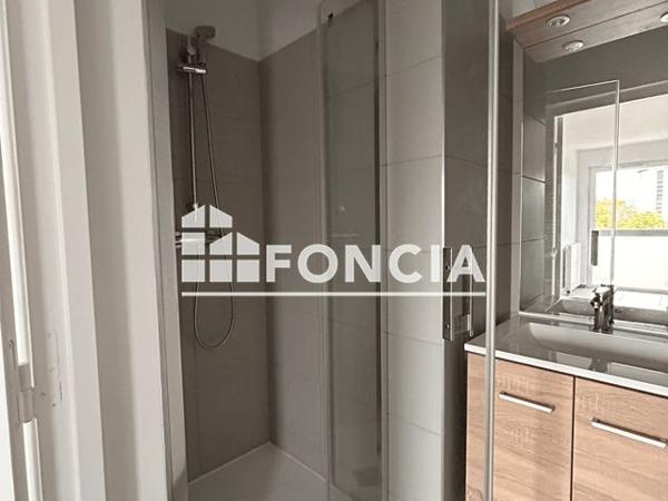 Location Appartement 4 pièces 87.4 m² - 11 RUE COLOMBINE Grenoble 38100