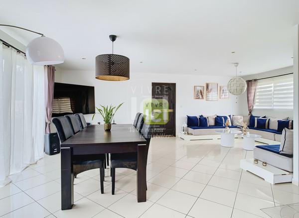 Maison de plain-pied - 4 chambres - Piscine chauffée