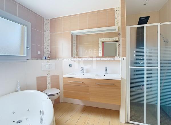 Maison de plain-pied - 4 chambres - Piscine chauffée
