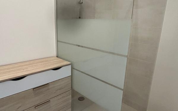 Appartement à vendre    3 pièces • 71,48 m2 Vaison-la-Romaine